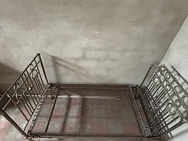 tavan dizaynlari: Metall çarpayı karkası - Material: tamamilə metal konstruksiya (boru — 1