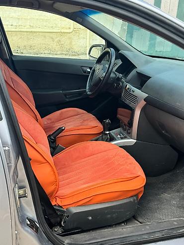 фольксваген пассат 1: Opel Astra: 1.4 л | 2009 г. 296000 км Хэтчбэк — 6