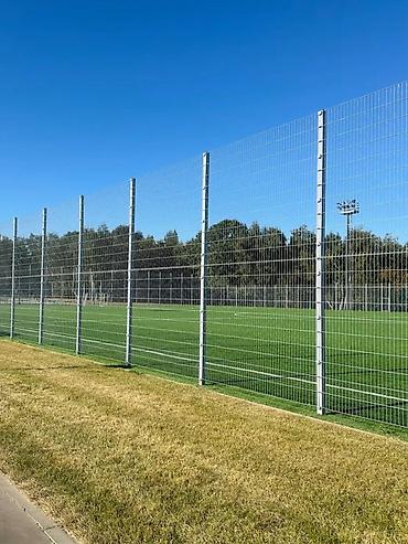 Setkalar: Stadion setkaları İdman meydançaları üçün metal setka çəpər sistemi - — 3