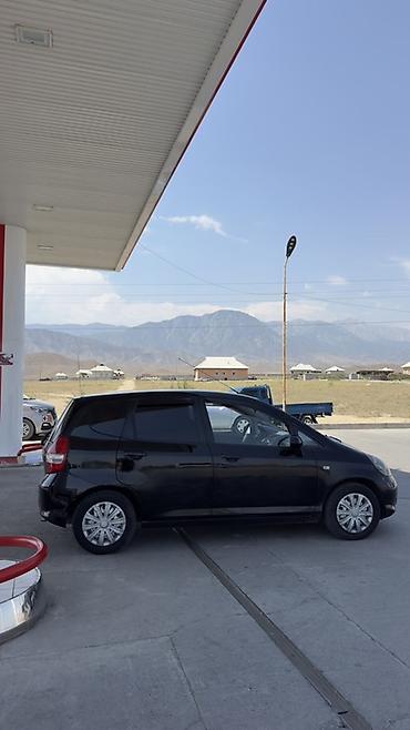 jak авто: Honda Jazz: 2007 г., 1.4 л, Механика, Бензин, Хэтчбэк — 5