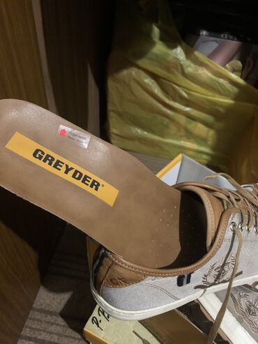 Krasofkalar və idman ayaqqabıları: GREYDER100% İçindəki altlığı dəri, bağları dəri, qırağ tikilişi dəri -da lalafo.az — 15 Krasofkalar və idman ayaqqabıları: GREYDER100% İçindəki altlığı dəri, bağları dəri, qırağ tikilişi dəri — 15