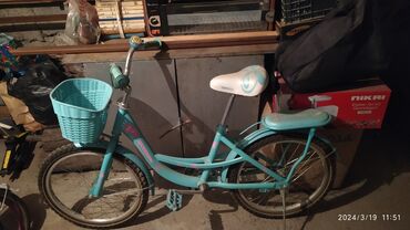 pc 3200: Продаем 2 велосипеда, фиолетовый 3200 сом, зеленый 3800 сом. Состояние
