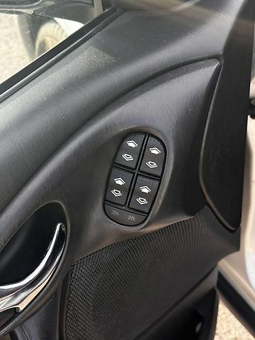 e klass: Ford Focus: 2001 г., 1.6 л, Автомат, Бензин, Хэтчбэк — 9