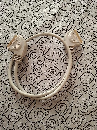 SCART–SCART audio/video kabeli - Konnektorlar: 21-pin SCART (iki