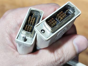 iphone cable: Кабель DVI-I на DVI-I, 1.7 метра. Рабочий. Это не новодельный, это тот — 3