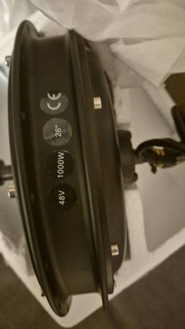 Velosiped ehtiyyat hissələri: 5 eded ANL bolt sığorta 150A. 1 eded 75100 VESC 1 eded DC-DC step-down — 1