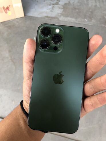 Apple iPhone: IPhone 13 Pro Max, Б/у, 256 ГБ, Alpine Green, Защитное стекло, Чехол, 85 %