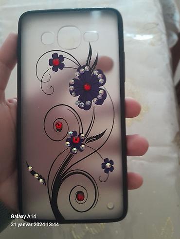 Elektronika: Telefon Qabları(Kabro) 3 Dənəsi İşlanməyib 3 ü Az işlənib — 2