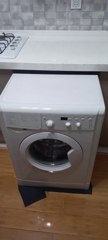 tikiş maşını alıram: Стиральная машина Indesit, 6 кг, Б/у, Автомат, Есть сушка, Нет кредита