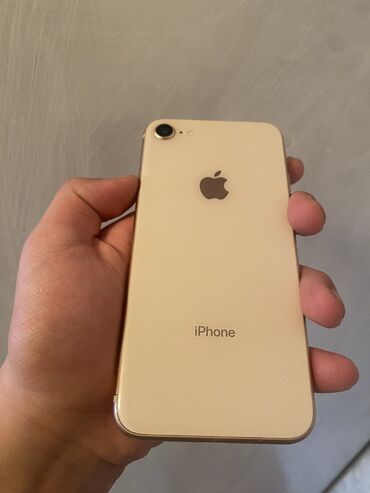 Apple iPhone: IPhone 8, Б/у, 64 ГБ, Защитное стекло, 82 %