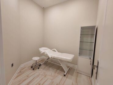 Digər kommersiya daşınmaz əmlakı: 28may metrosunun yaxınlığında yerləşən ümumi sahə 145 kv/m olan 5 — 11