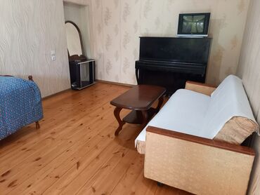 şekilde kiraye evler: Bir otaqll ev kiraye verilir.atdelni evdi.aile ve telebe qlzlara