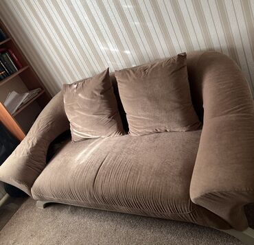 длинный диван: Цвет - Бежевый