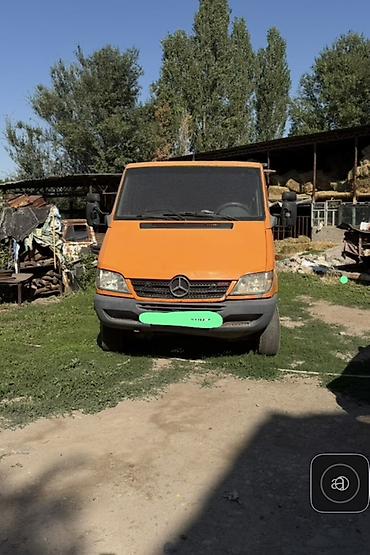 мото сукутер: Грузовой бортовой автомобиль Mercedes‑Benz Sprinter (поколение W903) с — 2