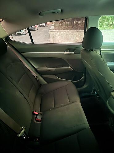 Hyundai: Hyundai Elantra: 2 л | 2019 г. Седан — 8