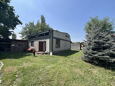 Продажа коттеджей и домов: Дом с кадастровым планом - Площадь по документам: 15 200 кв - Форма — 4