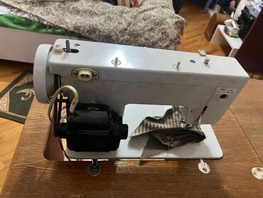 Tikiş maşınları: Tikiş maşını Chayka, Elektromexaniki — 1