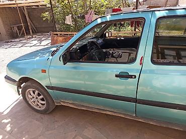 Volkswagen Vento: 1992 г., Механика, Бензин — 2