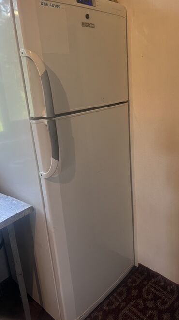 холодилник матор: Холодильник Hotpoint Ariston, Двухкамерный