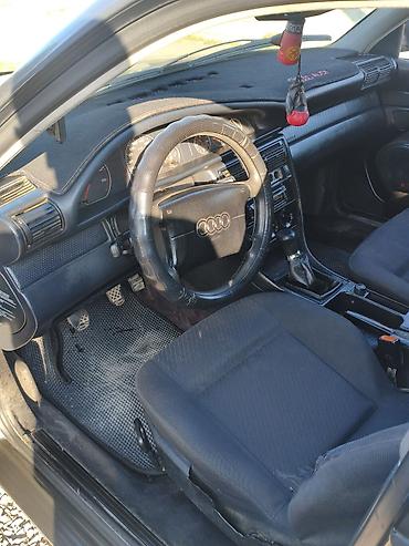 Audi: Audi A6: 1995 г., 2 л, Механика, Бензин, Седан — 5
