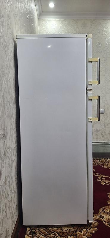2 t: Холодильник Avangard, классический двухкамерный, верхняя морозильная — 2