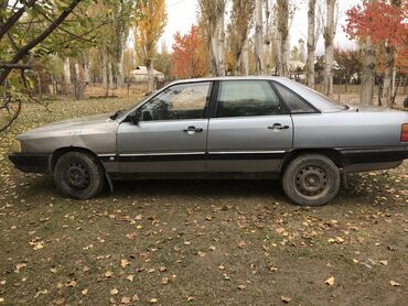 Audi: Audi 100: 1988 г., 2.2 л, Механика, Бензин, Седан