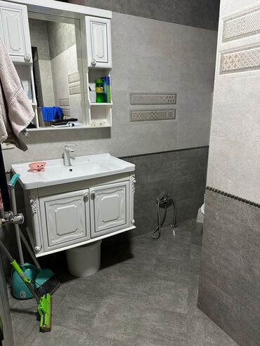 Uzunmüddətli kirayə evlər: 3 kv. m, 5 otaqlı, İşıq -da lalafo.az — 10 Uzunmüddətli kirayə evlər: 3 kv. m, 5 otaqlı, İşıq — 10