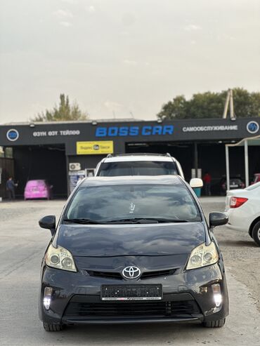 prius 11: Toyota Prius: 2011 г., 1.8 л, Робот, Гибрид, Седан