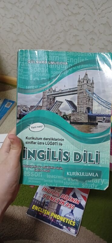 İngilis dili: İngilis dili üzrə kitab toplusu - Essential Grammar in Use — 8