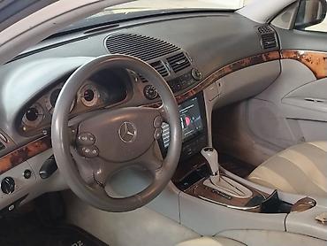 Mercedes-Benz E-Class: 2.7 l | 2003 il Sedan