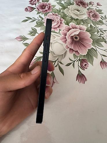 Apple iPhone: Срочно продаю состояние идеальное!!!!!‼️‼️Apple iPhone 13, цвет — 3