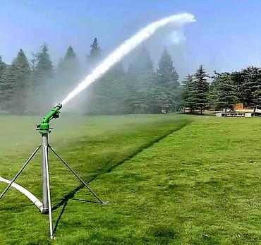 Другие системы полива: Спринклер Редукторный спринклер Радиус полива до 50 метра Рабочие — 3