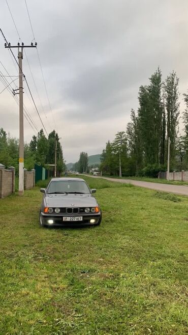 BMW: BMW 520: 1990 г., 2 л, Механика, Бензин, Седан — 9