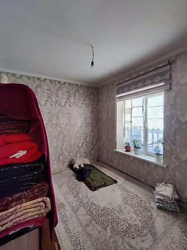 Продажа барачных домов: 🔥 Срочно продается дом! 📍 п. Манас, ул. Школьная 🏠 3 комнаты 📐 — 5