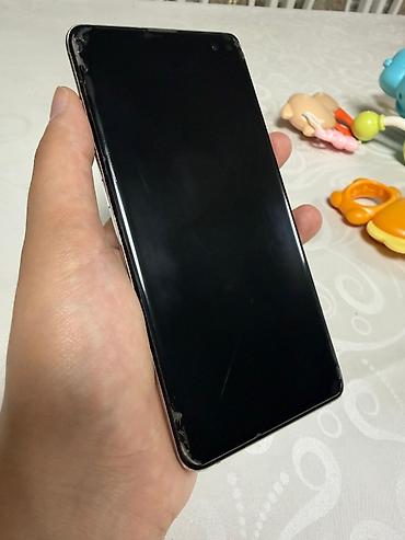 с 10 е: Samsung Galaxy S10 (Prism White) - Экран 6.1" Dynamic AMOLED — 2
