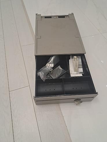 kass: POS kassası üçün metal pul çekmecəsi. - Material: möhkəm metal gövdə — 1