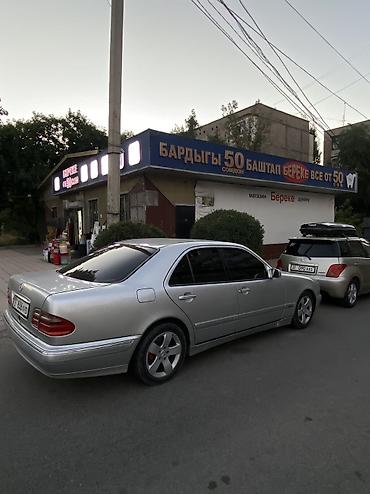 210 4.3: Mercedes-Benz E-Class: 1998 г., 2 л, Автомат, Газ — 2