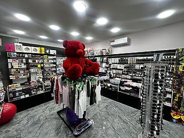 seel butik: Hazır Biznes Satılır! Qaraçuxur qəsəbəsində, insanların sıx hərəkət — 5