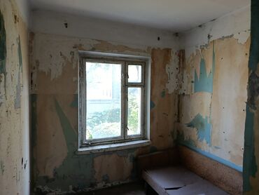 продаю дом в рабочем городке: 2 бөлмө, 30 кв. м, 105-серия, 1 кабат, Эски ремонт