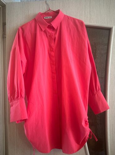 Рубашки и блузы: M (EU 38), L (EU 40), цвет - Розовый