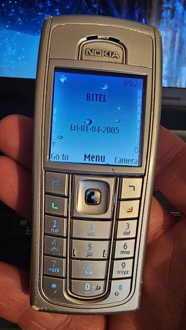 nokia 6230i: Nokia 6260, Б/у, < 2 ГБ, цвет - Серебристый, 1 SIM