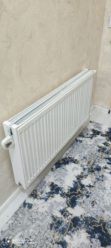 pane: Panel radiator dəsti - Tip: Divara quraşdırılan polad panel radiator