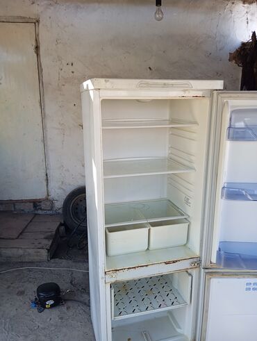 корпус холодильник: Холодильник Biryusa, Б/у, Двухкамерный, 70 * 170 * 60