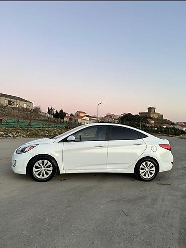 hunday accent 2012: Hyundai Accent: 1.6 l | 2015 il Sedan — 3