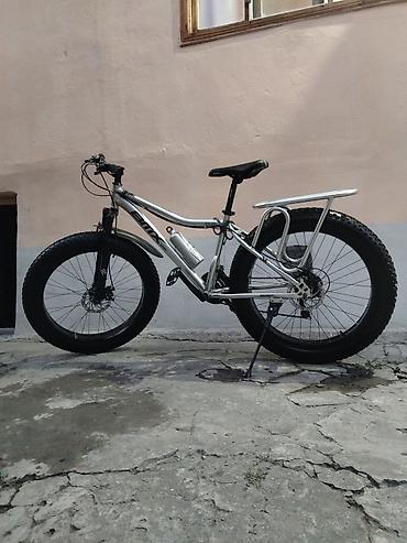 3 tekerli velosibet: Velosiped təzədir. 450 AZN-ə kreditlə alınıb. 26" ölçüdür, 29 ölçü — 5