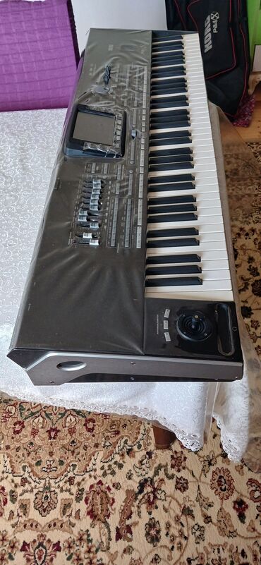 Mikrofonlar: Korg pa3x versin .yaxşı vəziyyətdədir cızıqsiz ləkəsiz səliqəli