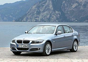 car bluetooth adapter: BMW 318 E90 2009. GOD. - KOMPLETAN AUTO U DELOVIMA | Polovni delovi — 2