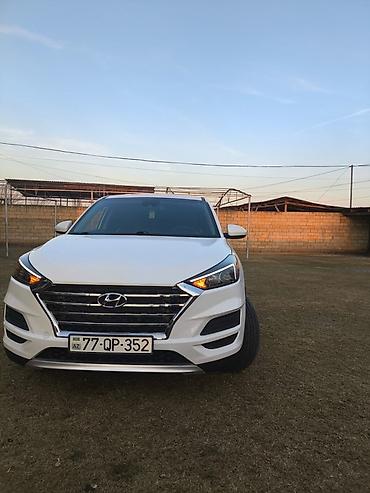 Hyundai: Hyundai Tucson – ağ rəngli, şəhər və kənar səfərlər üçün universal — 1