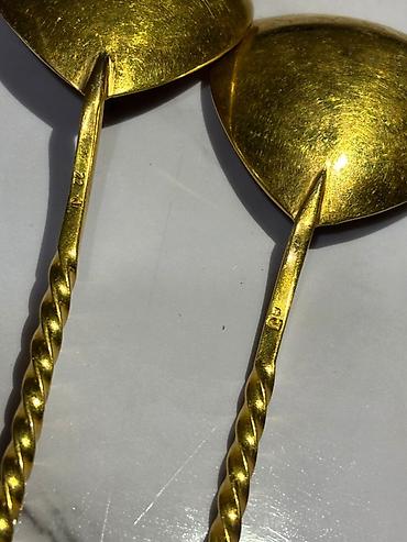 Ложки: Пара декоративных ложек, позолоченные.Продаем. - Материал: металл с — 4