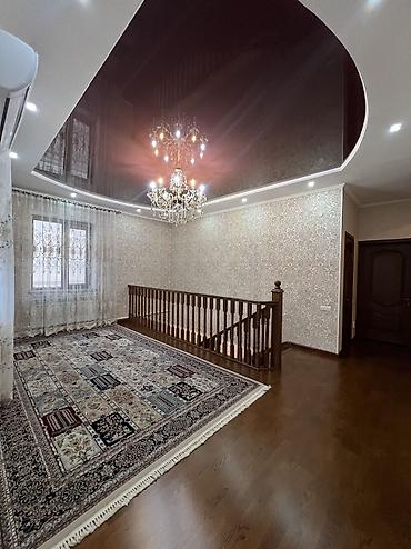 Продажа коттеджей и домов: 🏡 Продаётся 3-уровневый дом в престижном районе 📍 Ориентир: Карла — 11